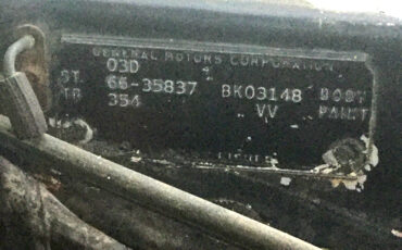 Oldsmobile-Delta-88-Holiday-Coupe-1966-Coupe-16