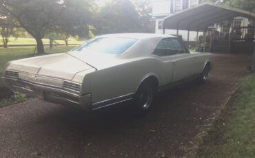 Oldsmobile-Delta-88-Holiday-Coupe-1966-Coupe-3