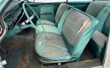 Oldsmobile-Dynamic-88-1961-Provincial-White-Green-42
