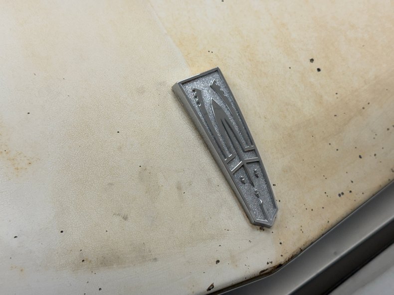Oldsmobile-Dynamic-88-1961-Provincial-White-Green-8