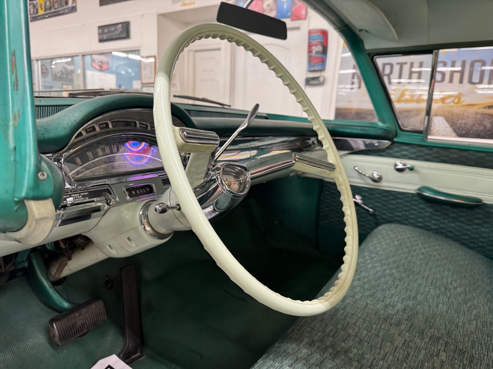 Oldsmobile-Eighty-Eight-1958-35