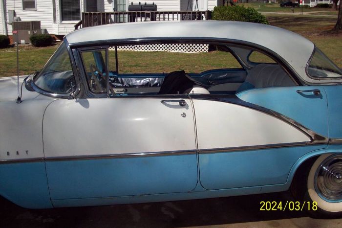 Oldsmobile-Holiday-1956-Blue-13