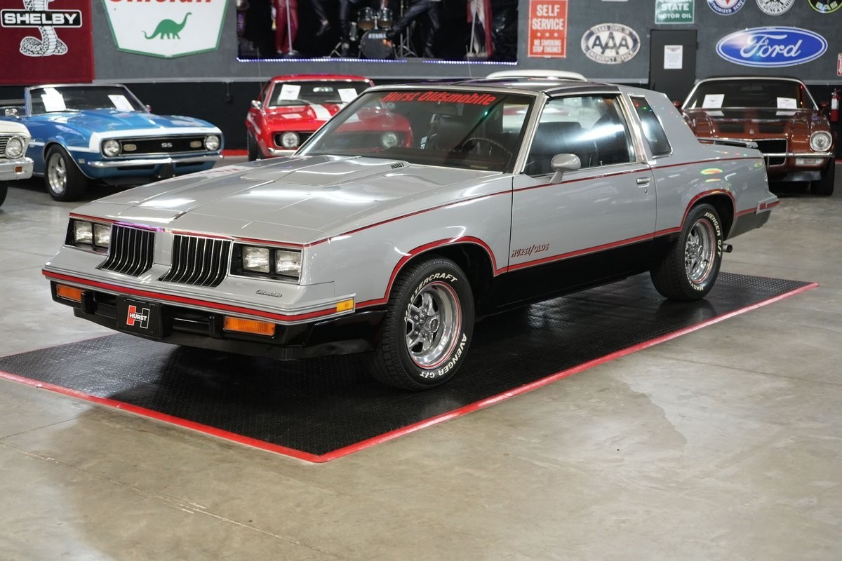 Oldsmobile-Hurst-1984-Coupe-1