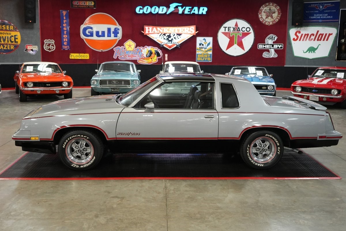 Oldsmobile-Hurst-1984-Coupe-10