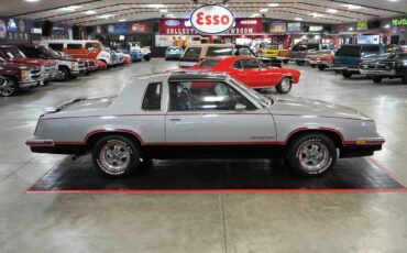 Oldsmobile-Hurst-1984-Coupe-15
