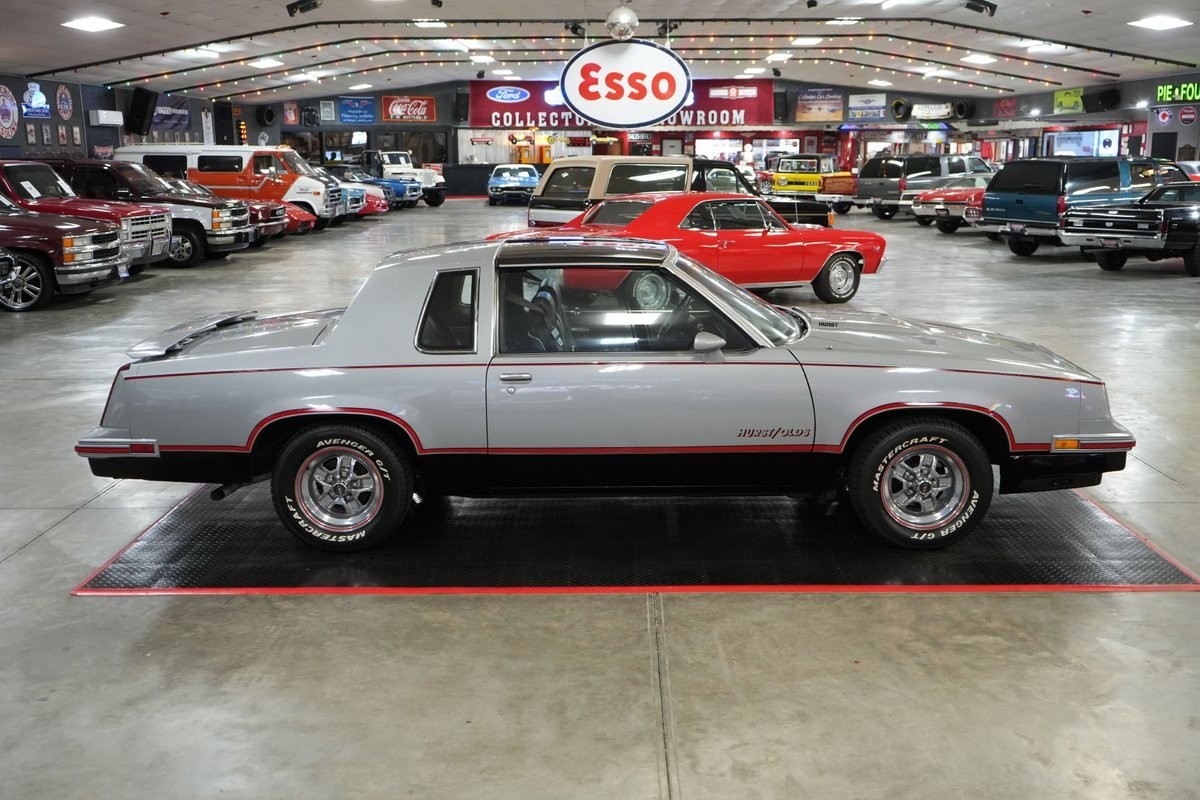 Oldsmobile-Hurst-1984-Coupe-15