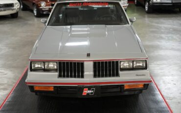 Oldsmobile-Hurst-1984-Coupe-17