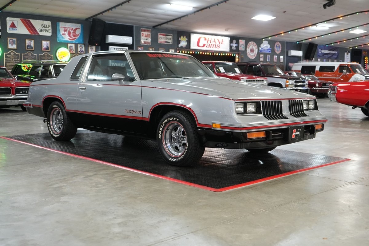 Oldsmobile-Hurst-1984-Coupe-24