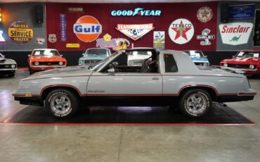 Oldsmobile-Hurst-1984-Coupe-27