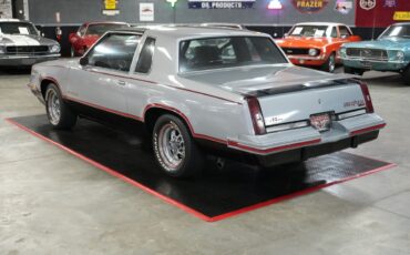 Oldsmobile-Hurst-1984-Coupe-3