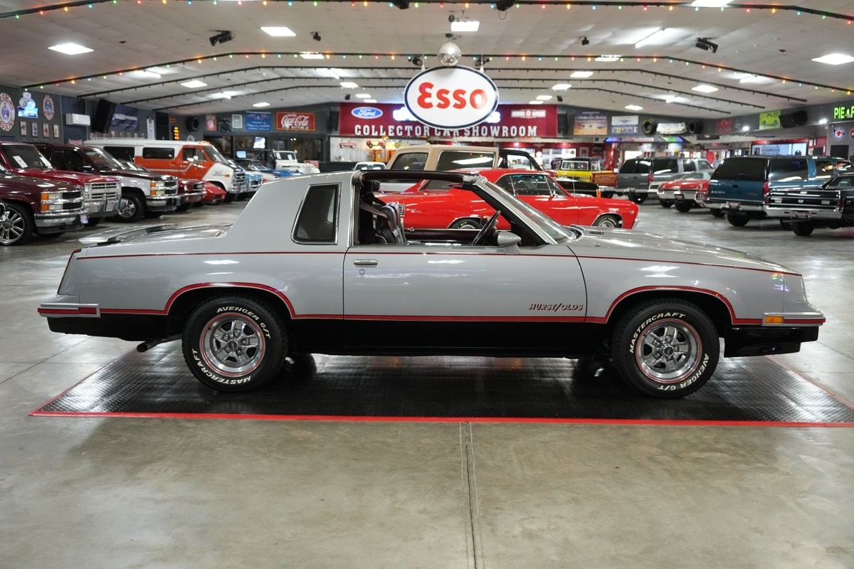 Oldsmobile-Hurst-1984-Coupe-31
