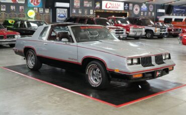 Oldsmobile-Hurst-1984-Coupe-32