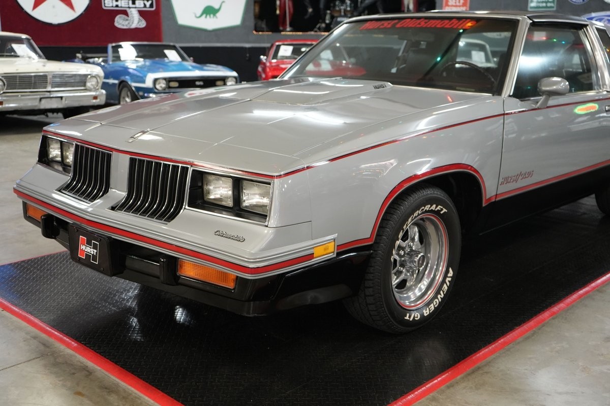 Oldsmobile-Hurst-1984-Coupe-34