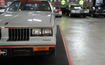 Oldsmobile-Hurst-1984-Coupe-35