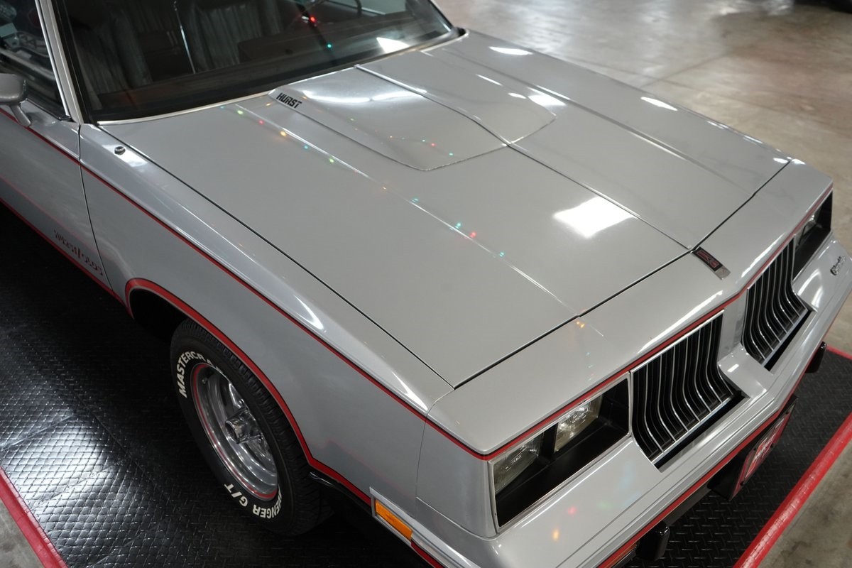 Oldsmobile-Hurst-1984-Coupe-38