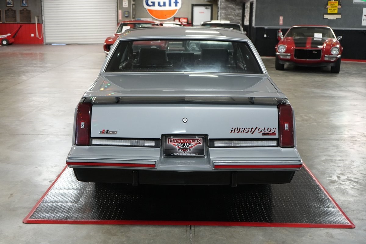 Oldsmobile-Hurst-1984-Coupe-4