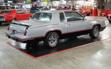 Oldsmobile-Hurst-1984-Coupe-5