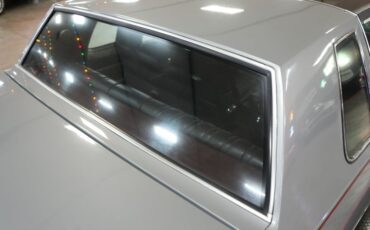 Oldsmobile-Hurst-1984-Silver-Burgundy-47