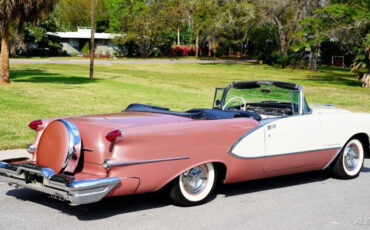 Oldsmobile-Ninety-Eight-1956-7