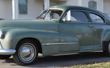 Oldsmobile-Other-1946-Sedan-1