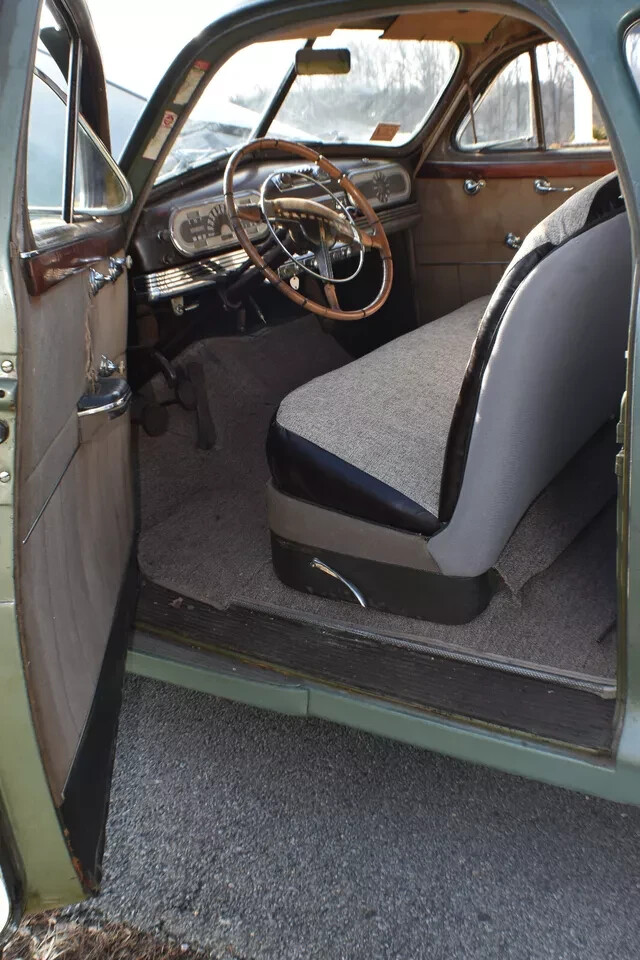 Oldsmobile-Other-1946-Sedan-6