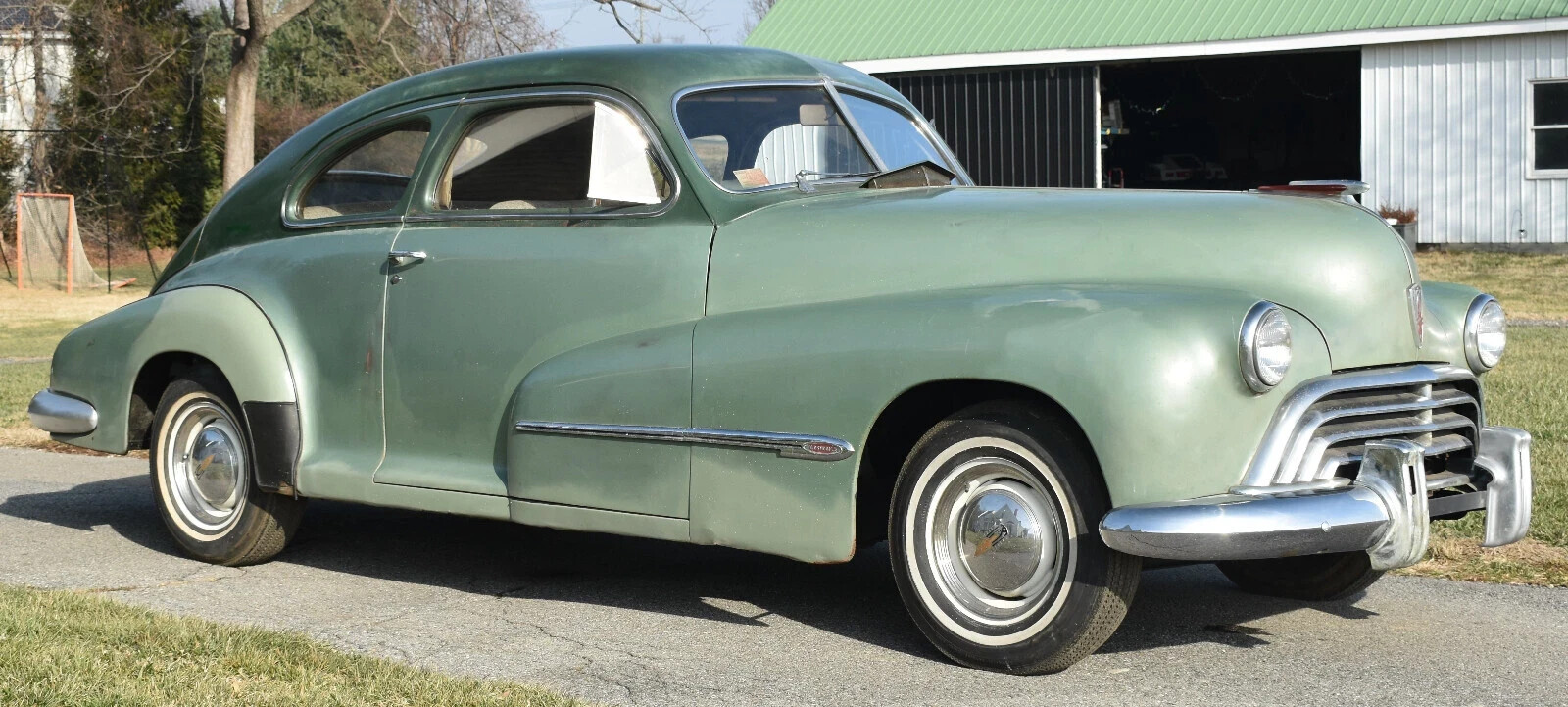 Oldsmobile-Other-1946-Sedan