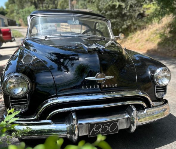 Oldsmobile-Rocket-88-1950-1