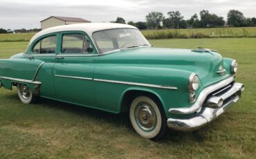 Oldsmobile-Rocket-88-1953-1