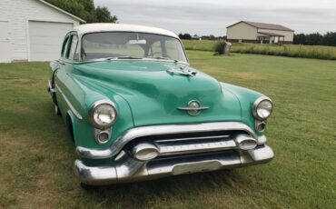 Oldsmobile-Rocket-88-1953-4