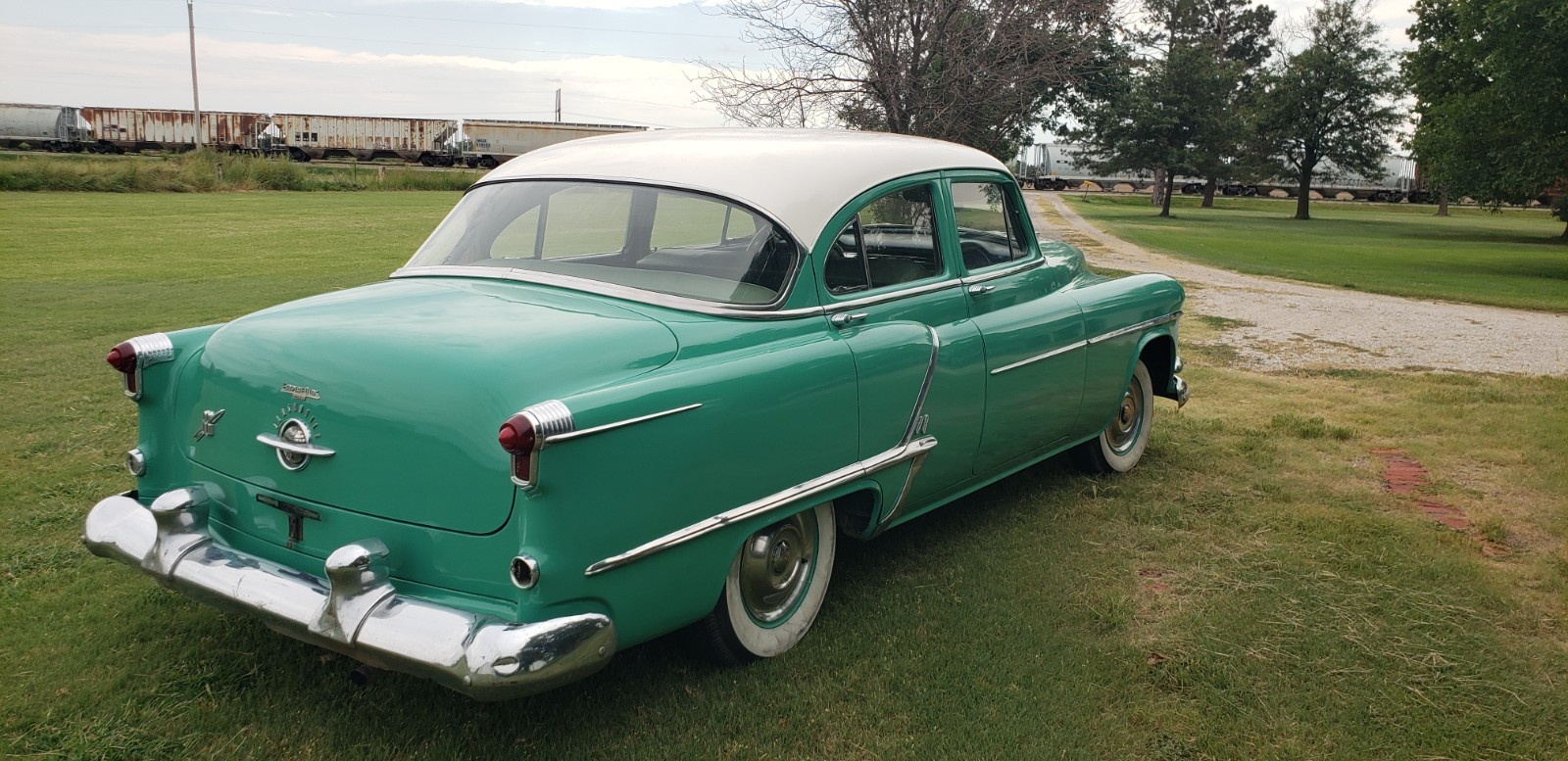 Oldsmobile-Rocket-88-1953-6