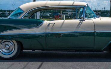 Oldsmobile-Rocket-88-1955-2-door-32