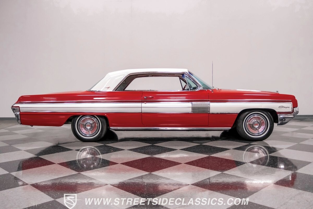 Oldsmobile-Starfire-1962-Hardtop-10