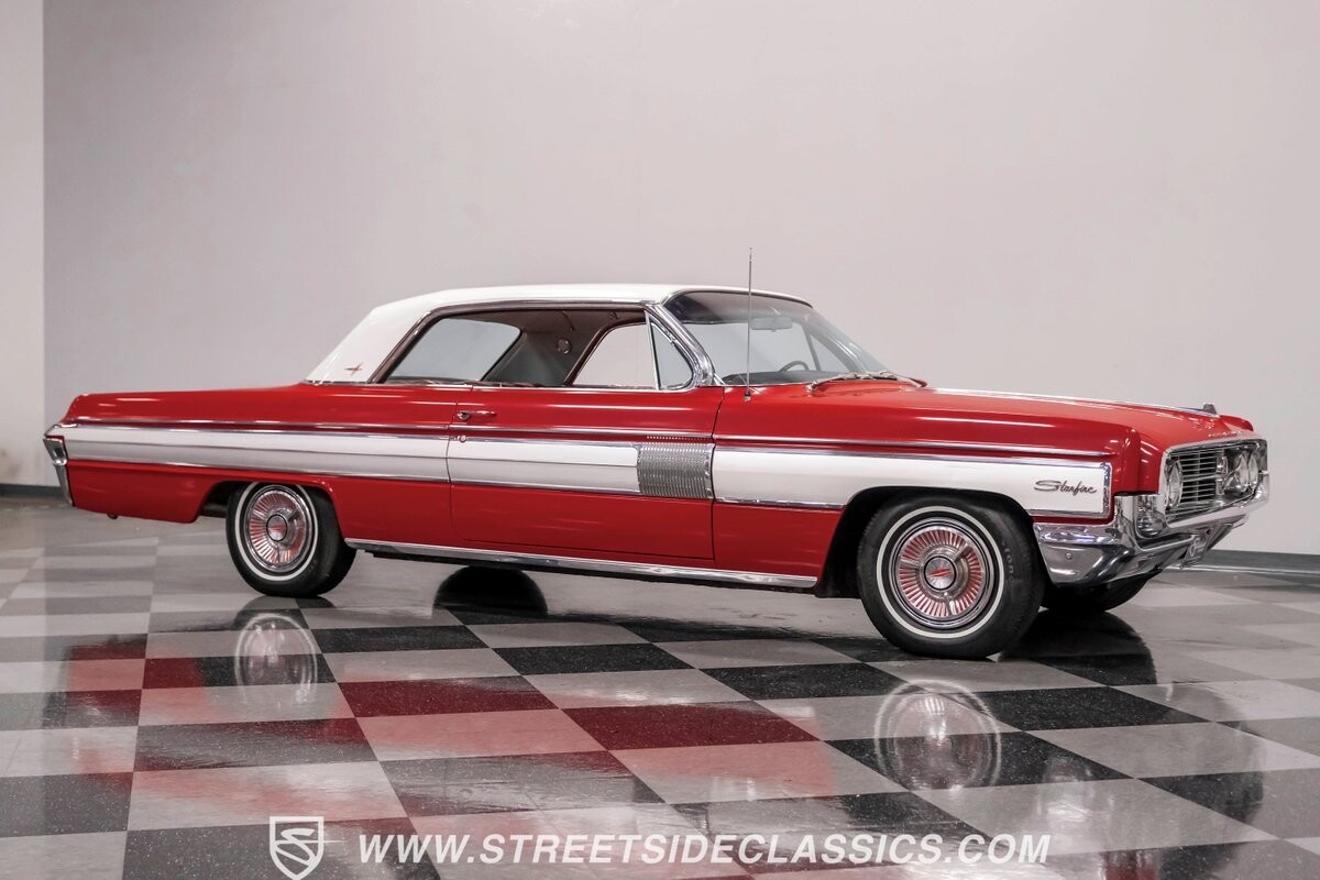 Oldsmobile-Starfire-1962-Hardtop-11