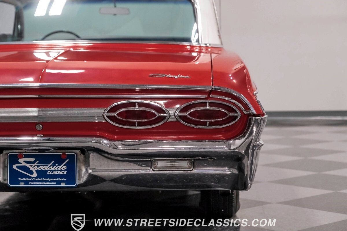 Oldsmobile-Starfire-1962-Hardtop-24