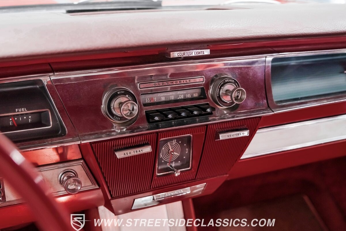 Oldsmobile-Starfire-1962-Hardtop-39