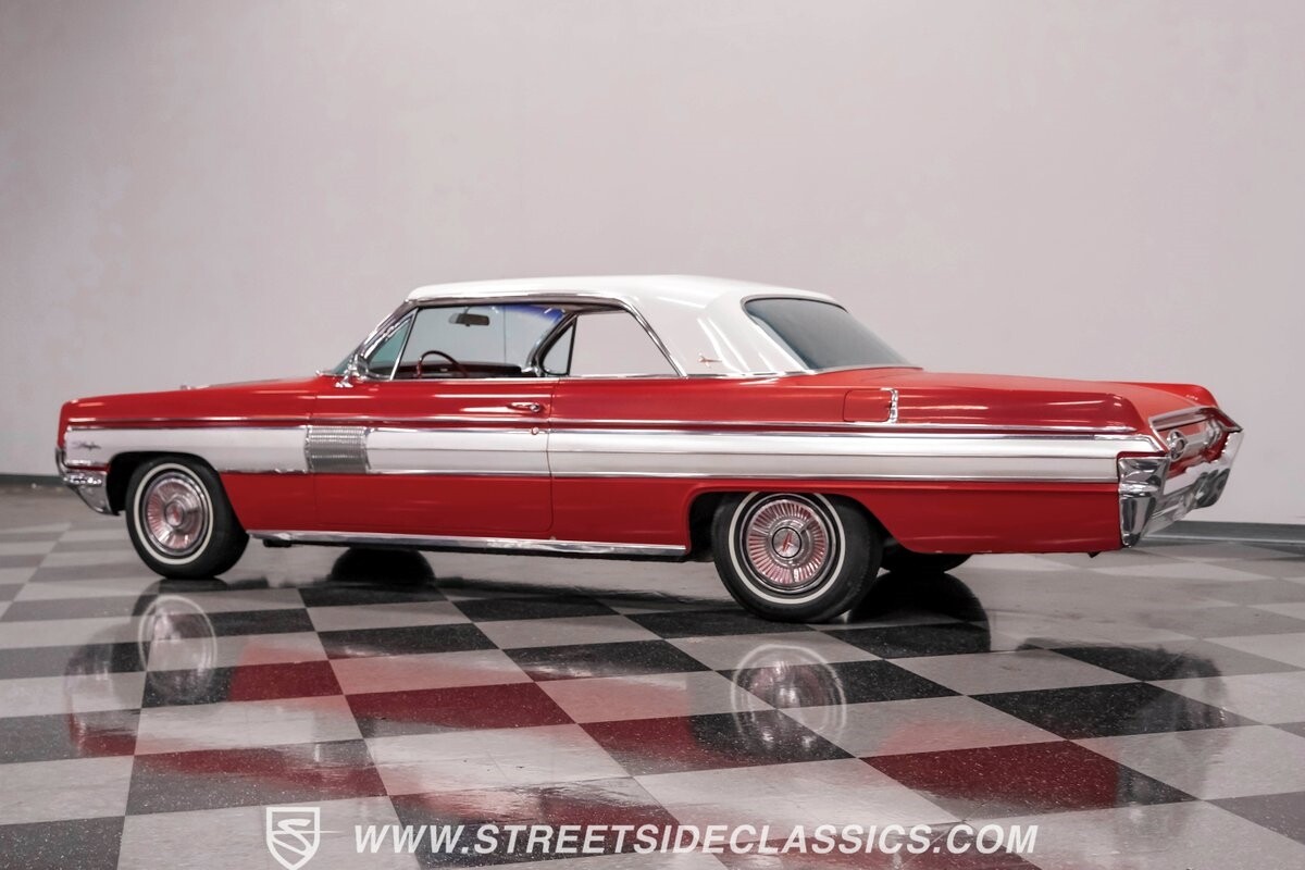 Oldsmobile-Starfire-1962-Hardtop-6