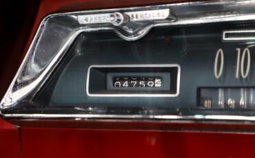 Oldsmobile-Starfire-1962-Provincial-White-Red-1