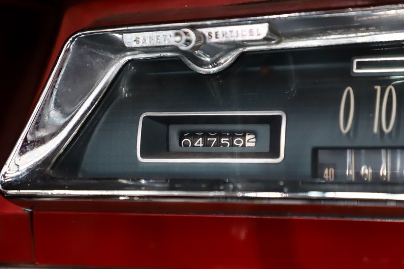 Oldsmobile-Starfire-1962-Provincial-White-Red-1