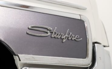Oldsmobile-Starfire-1962-Provincial-White-Red-16