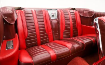 Oldsmobile-Starfire-1962-Provincial-White-Red-42