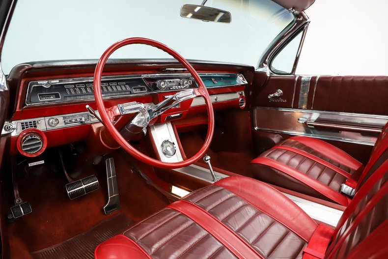 Oldsmobile-Starfire-1962-Provincial-White-Red