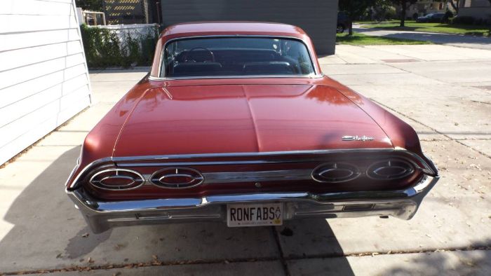Oldsmobile-Starfire-1962-Red-3