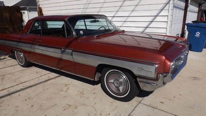 Oldsmobile-Starfire-1962-Red-7
