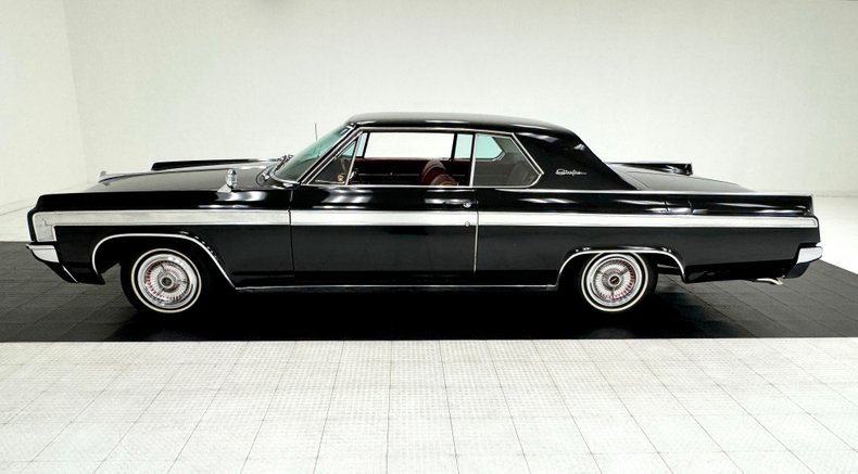 Oldsmobile-Starfire-1963-Ebony-Black-Red-1