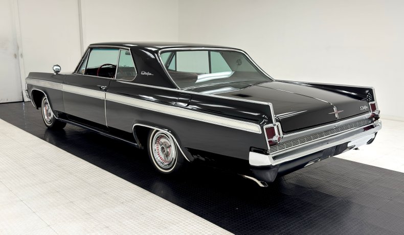 Oldsmobile-Starfire-1963-Ebony-Black-Red-2