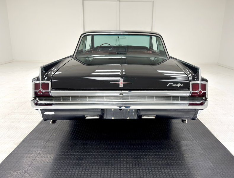 Oldsmobile-Starfire-1963-Ebony-Black-Red-3