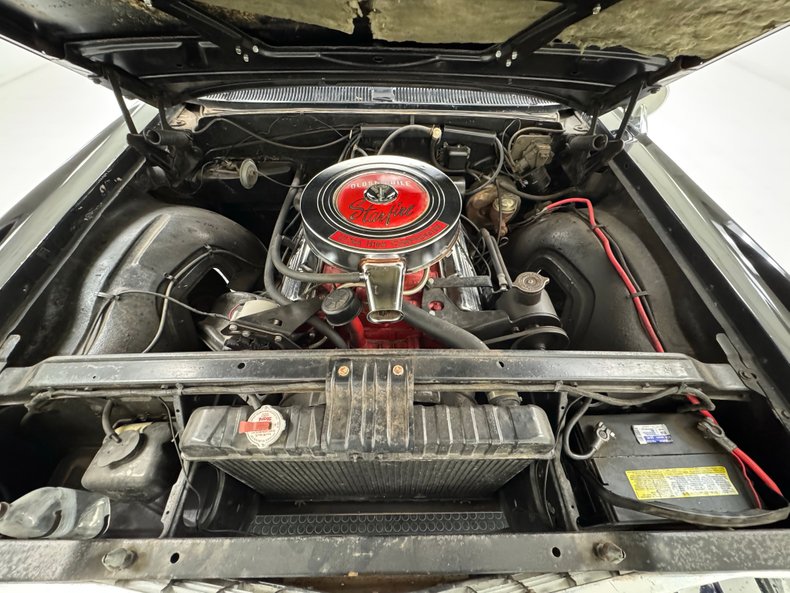 Oldsmobile-Starfire-1963-Ebony-Black-Red-42