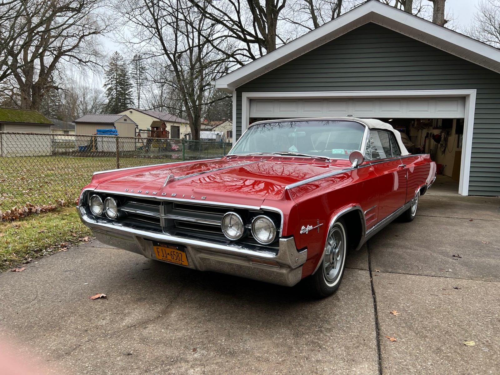Oldsmobile-Starfire-1964-Convertible