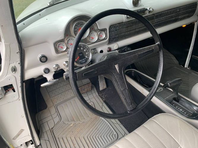 Oldsmobile-Super-88-1952-White-3