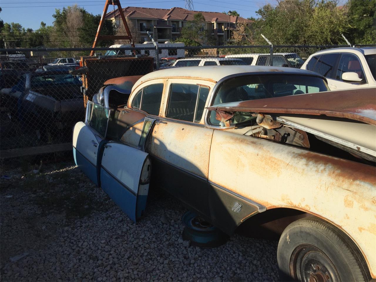Oldsmobile-Super-88-1956-two-tone-two-tone-18